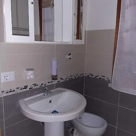 Apartman Trilocale Serra Li Lioni -